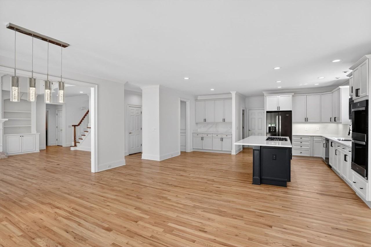 175 Wrights Mill Pl - Photo 7 of 46