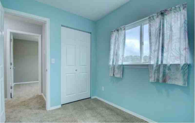 1641 Bowmont Ave - Photo 6 of 9