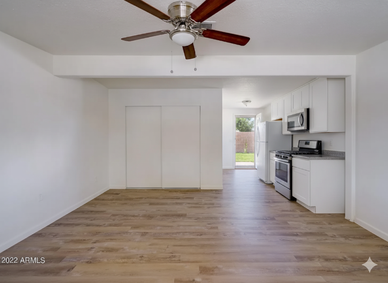 1908 E Lynne Ln #B - Photo 7 of 12