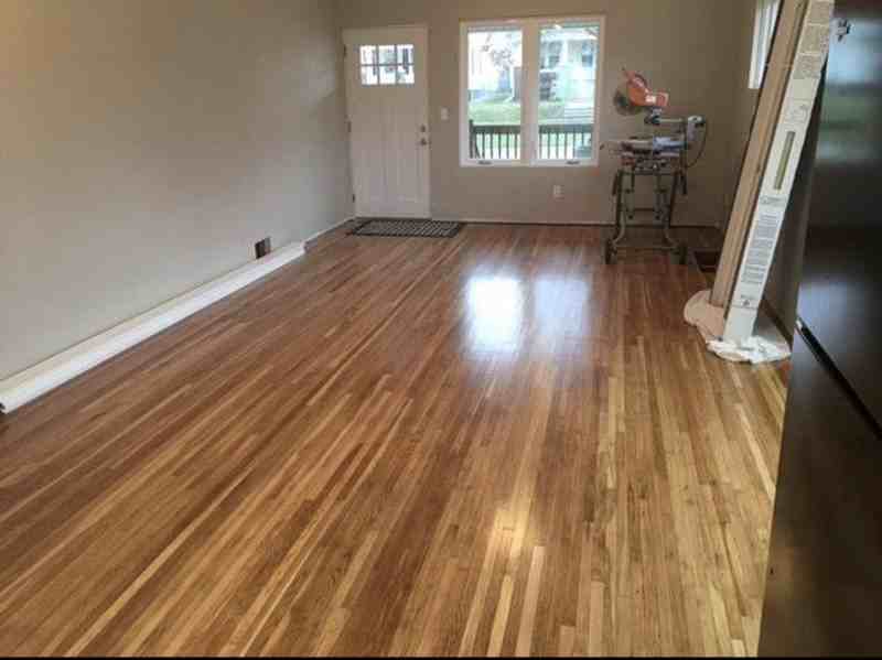 700 S Linn St - Photo 5 of 7