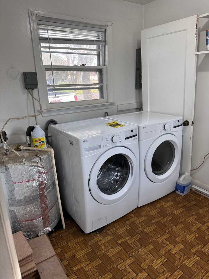 4260 Adron St - Photo 2 of 3