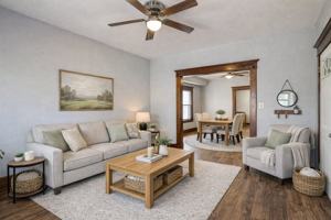 featured image of 159 Royal Ave #UPPER