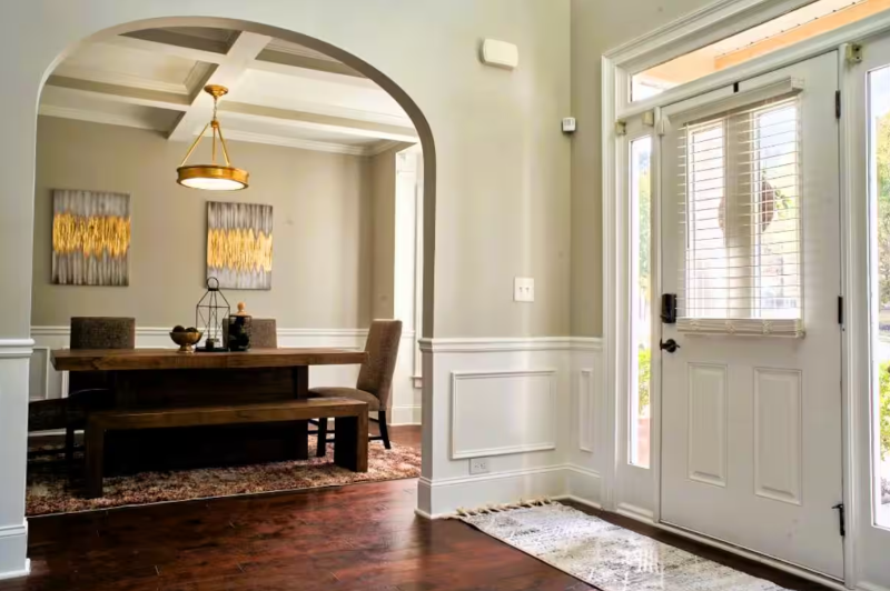 718 Porter Ln - Photo 4 of 20