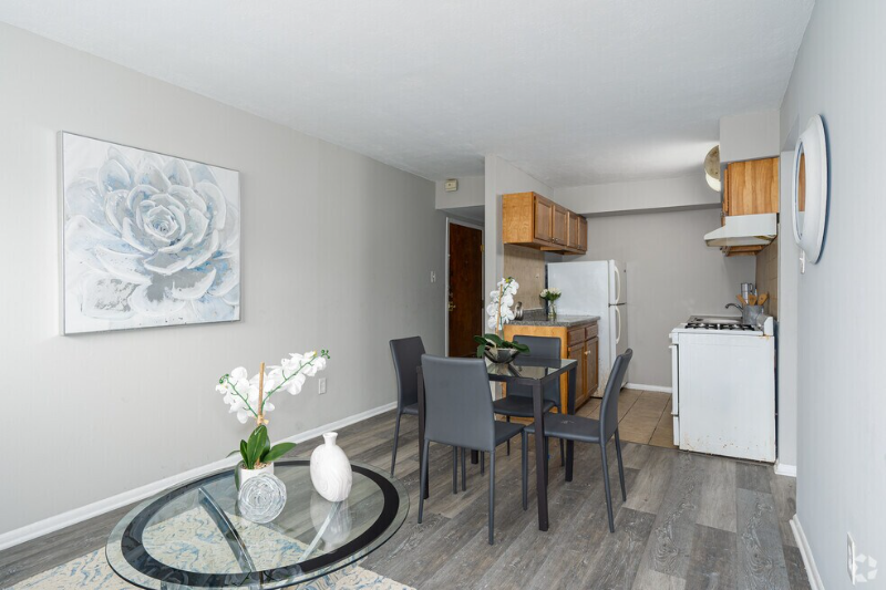 630 W Fisher Ave #1