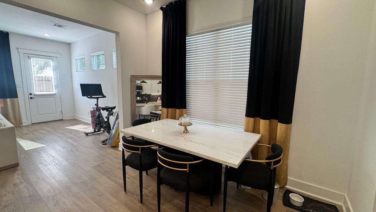 4609 Terry St - Photo 2 of 2