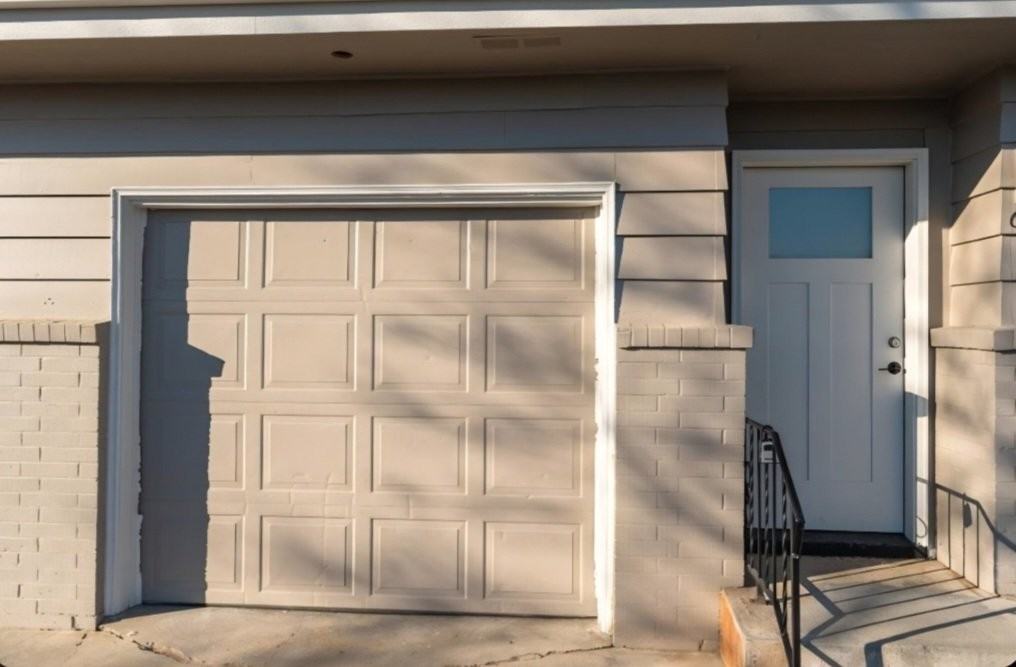 604 W Crest Dr - Photo 7 of 18