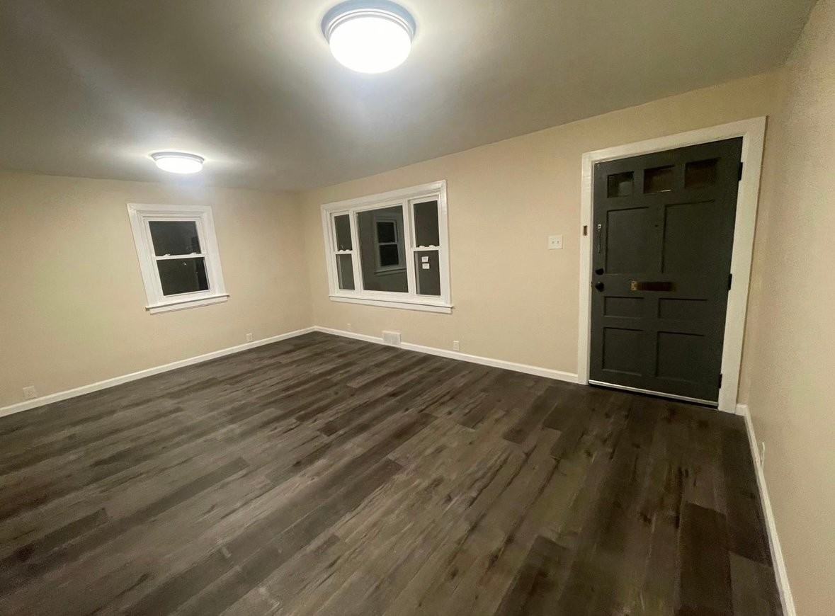 350 4th St - Photo 5 of 14