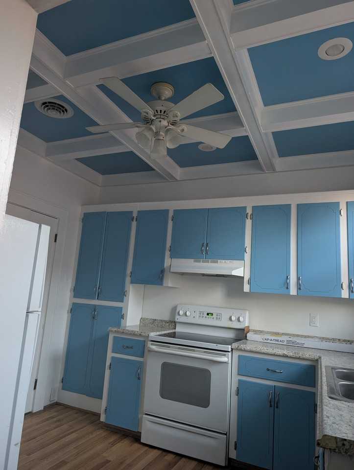 117 1/2 Park Rd - Photo 5 of 25