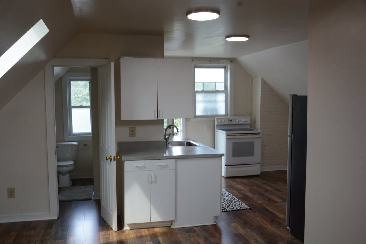 120 W 5th Ave #5 - Photo 6 of 18