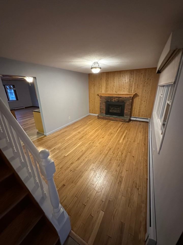 6 Oakwood Ln - Photo 7 of 20