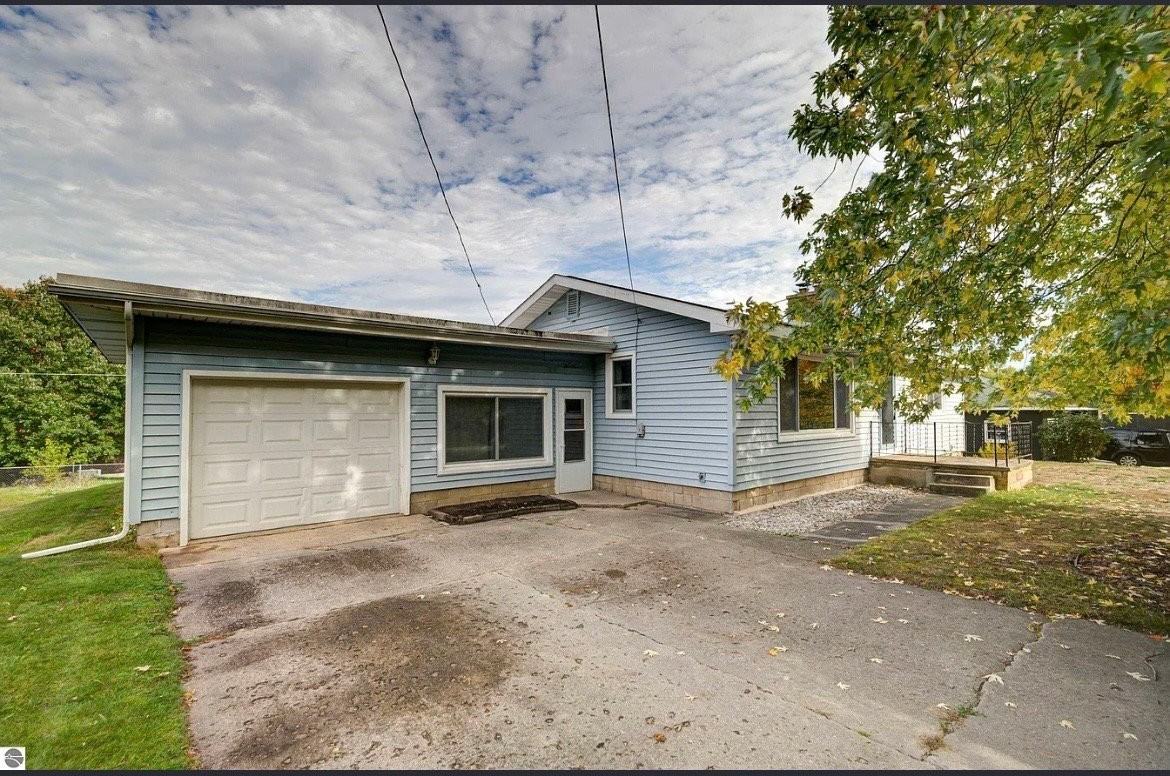 10151 E Grandview Rd - Photo 2 of 18