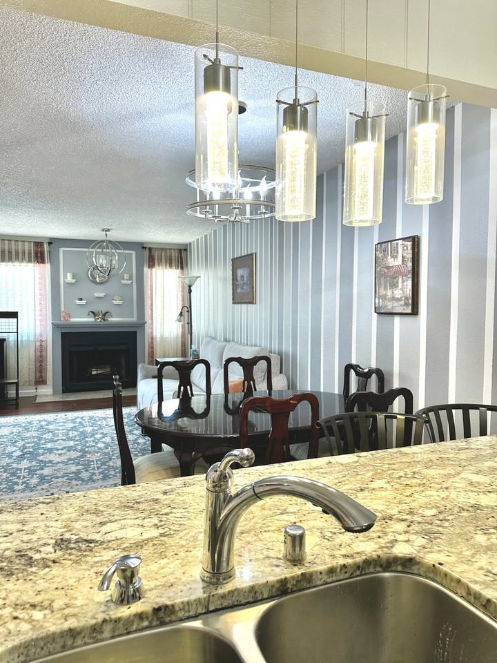 1631 Eastridge Dr #302 - Photo 2 of 16