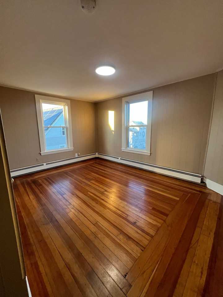 61 Park St #3 - Photo 7 of 17