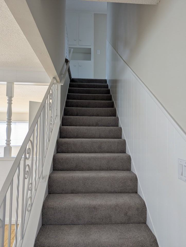 4601 W 173rd St - Photo 7 of 17