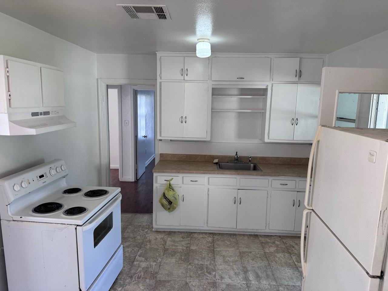 3625 Maple Ave - Photo 6 of 11