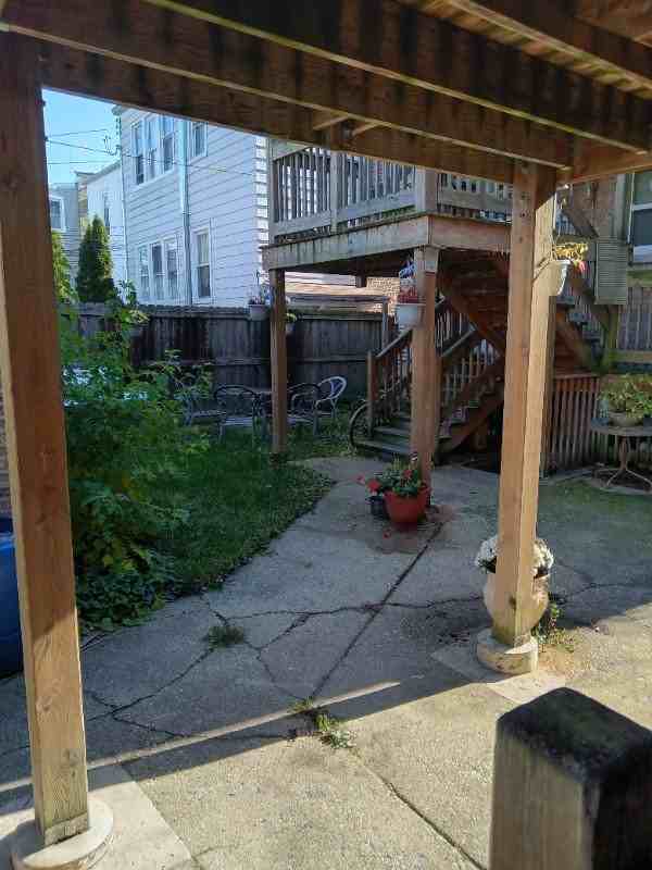 3235 N Lockwood Ave #1 - Photo 3 of 9