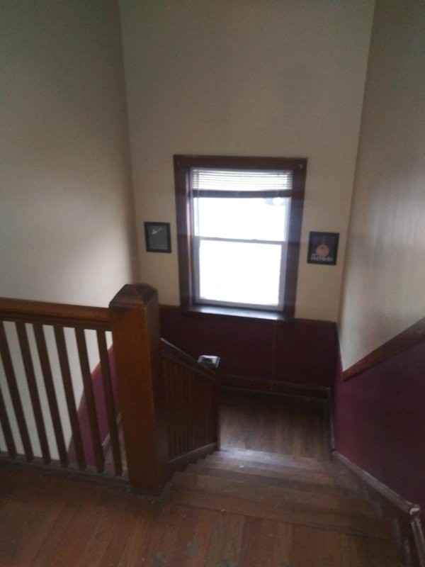 3235 N Lockwood Ave #1 - Photo 5 of 9