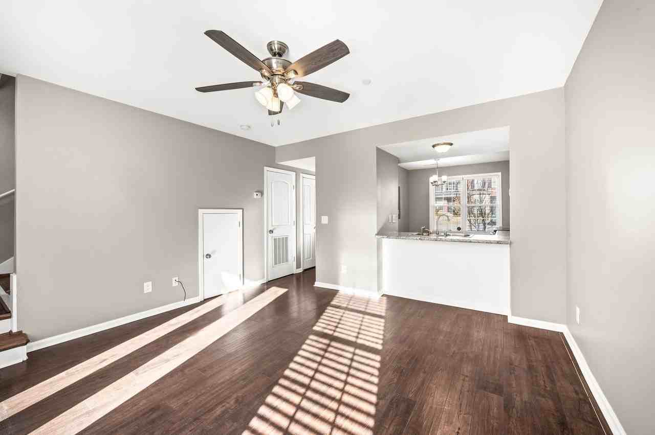 7213 Rosemary Ct - Photo 2 of 14