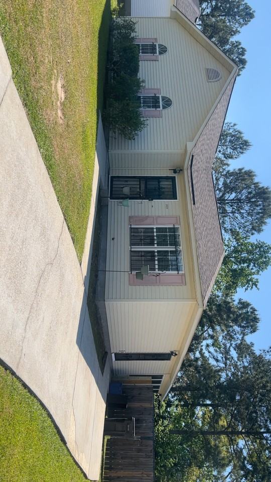 3622 Pebble Creek Dr - Photo 2 of 16