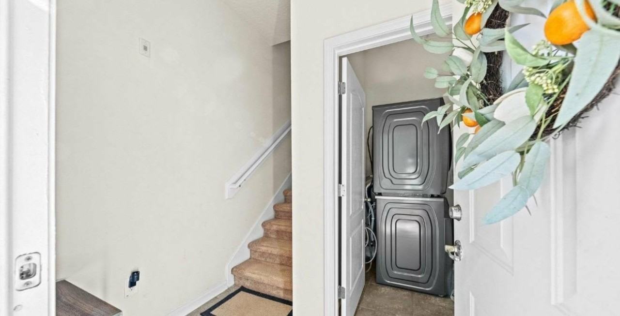 213 Larkin Pl #105 - Photo 5 of 14