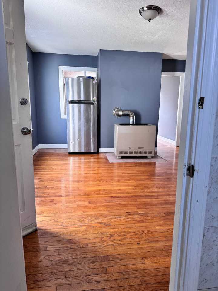 18 Hall St #3 - Photo 2 of 16