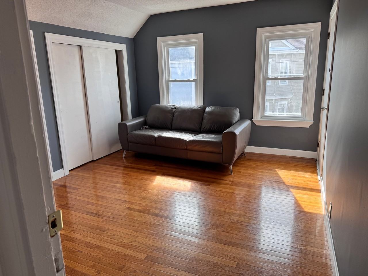 18 Hall St #3 - Photo 6 of 16