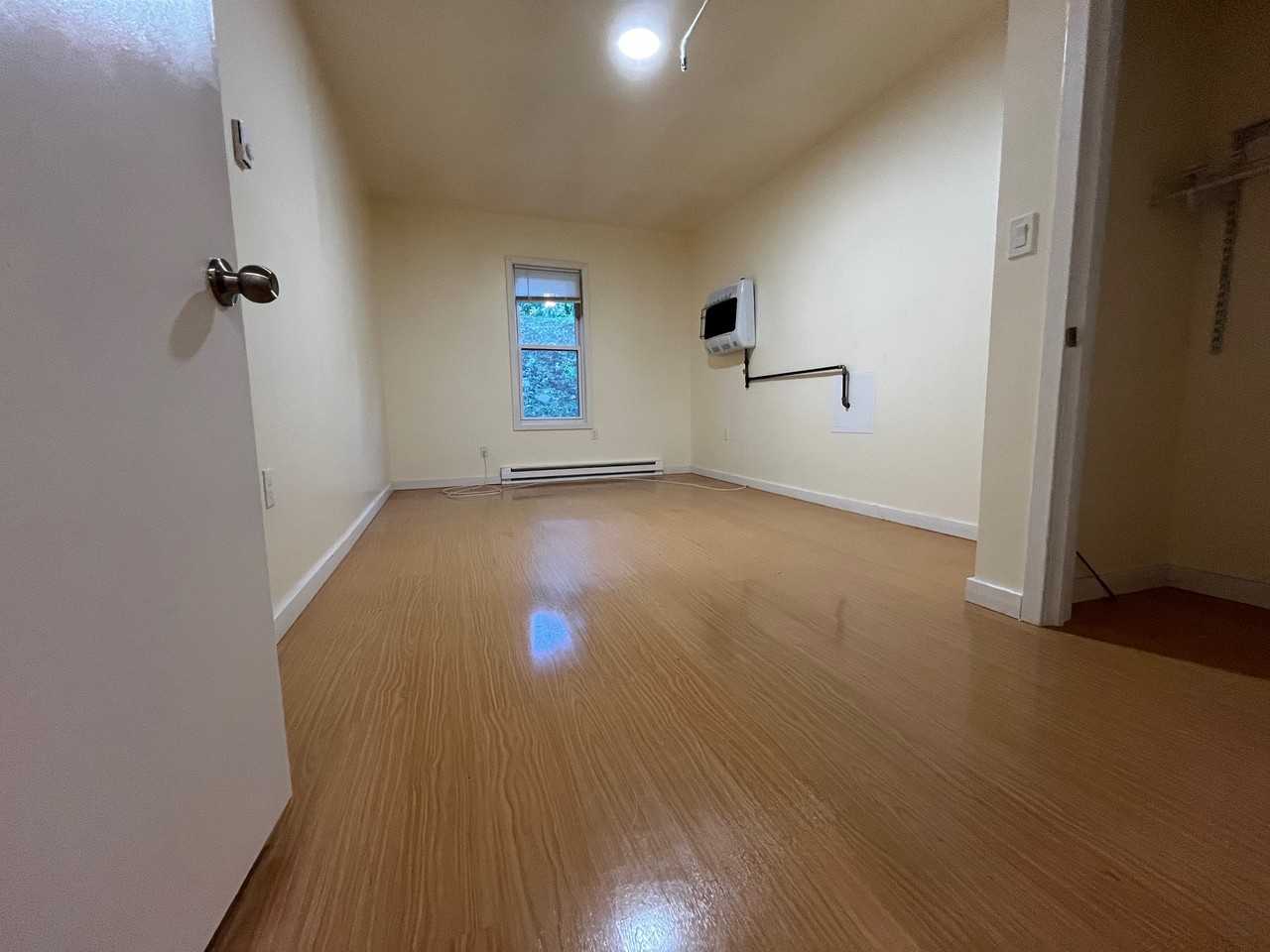 170 Meriden Road - 3 or C #3ORC - Photo 7 of 25