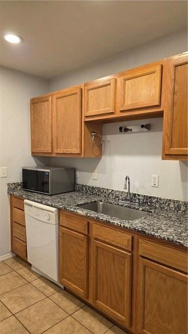 4102 Sw Chapelstone Ave #3 - Photo 4 of 22