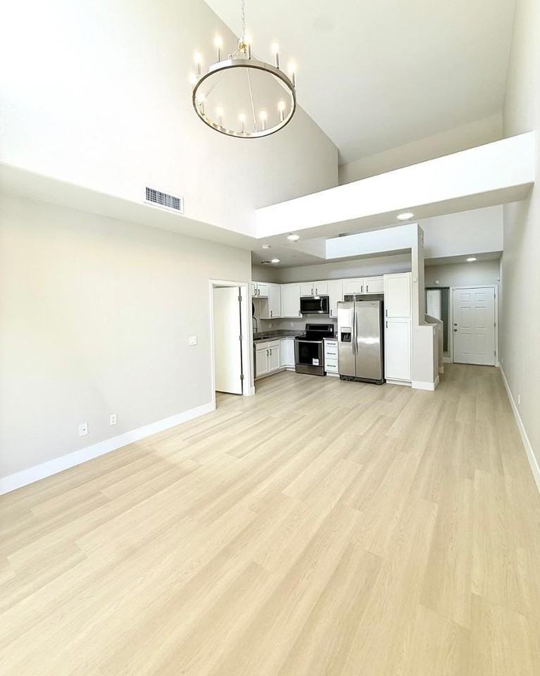 15677 N 29th St - Photo 6 of 28