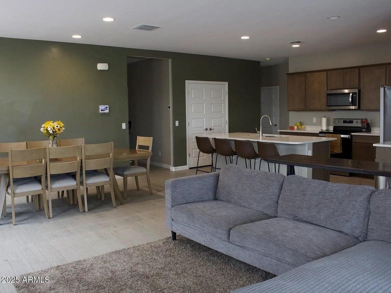 8219 S 44th Gln - Photo 2 of 17