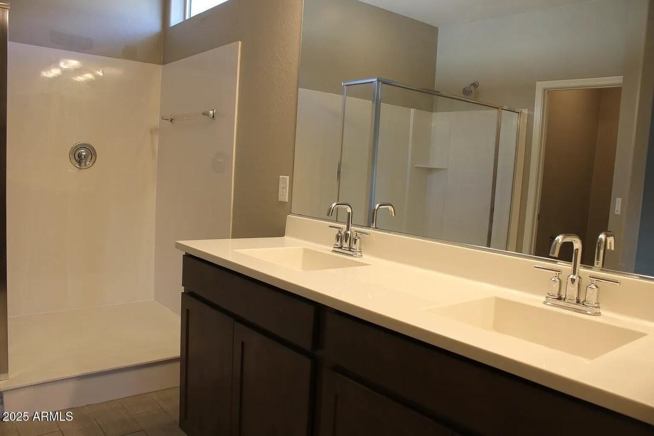 8219 S 44th Gln - Photo 5 of 17