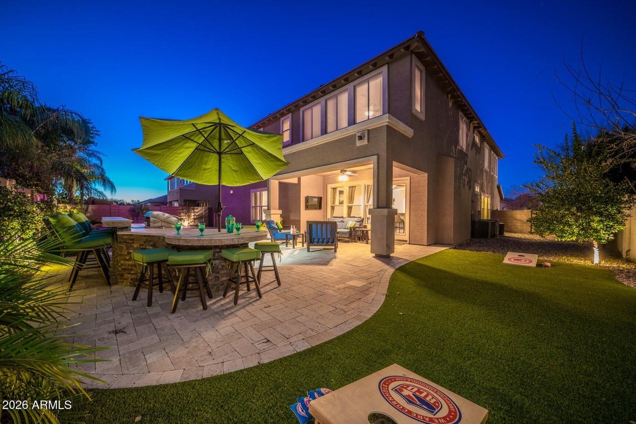 2681 E Hampton Ln - Photo 6 of 50