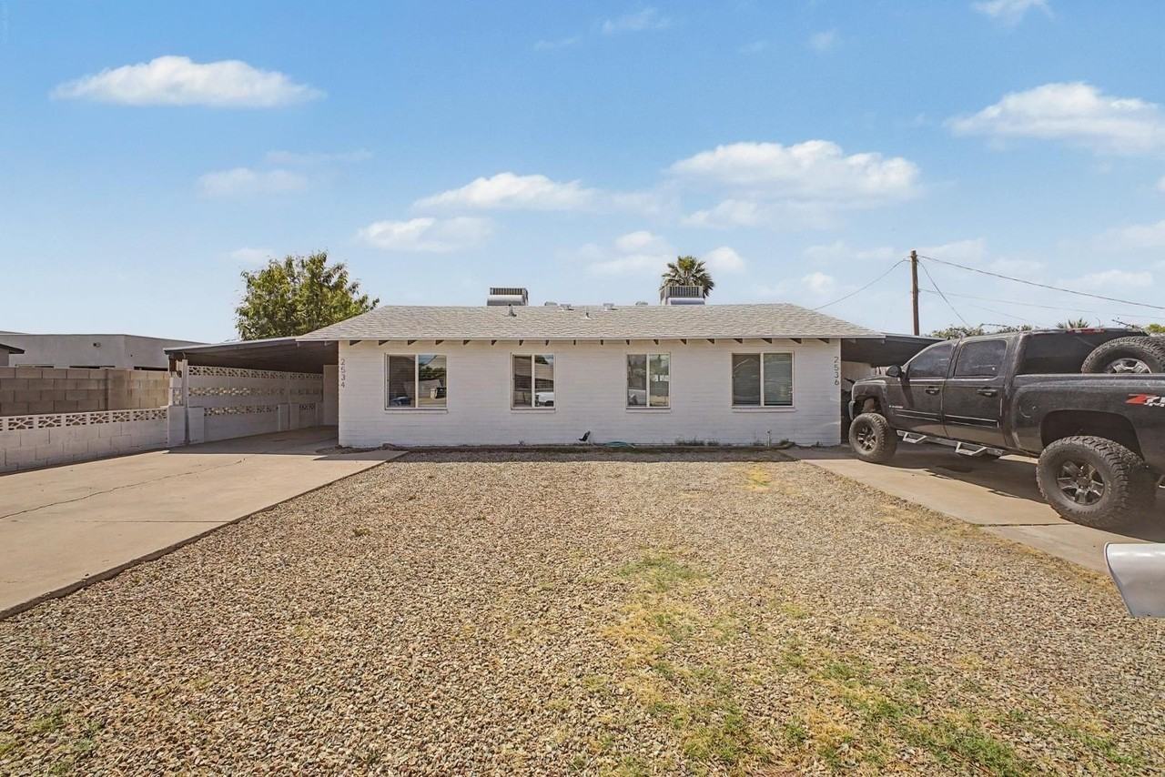 2534 N 28th St - Photo 4 of 33