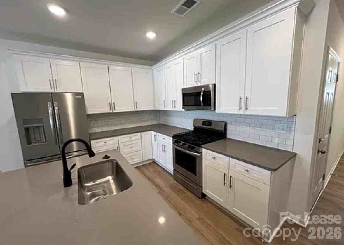 3938 Black Ct - Photo 5 of 27