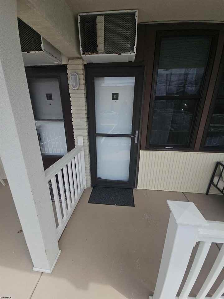 9401 Pacific Ave #33 - Photo 3 of 25