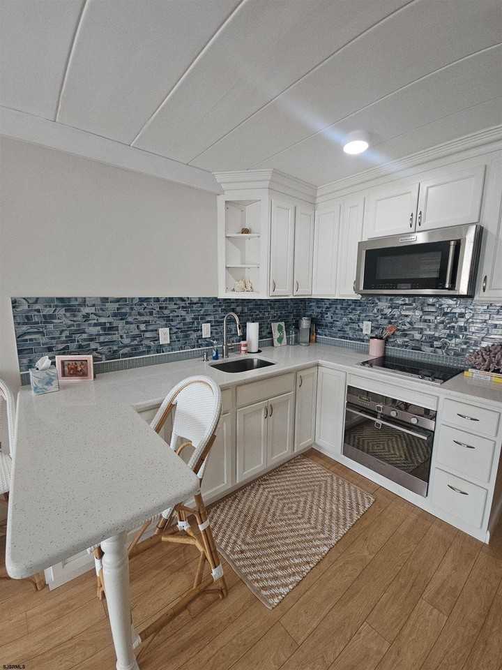 9401 Pacific Ave #33 - Photo 5 of 25