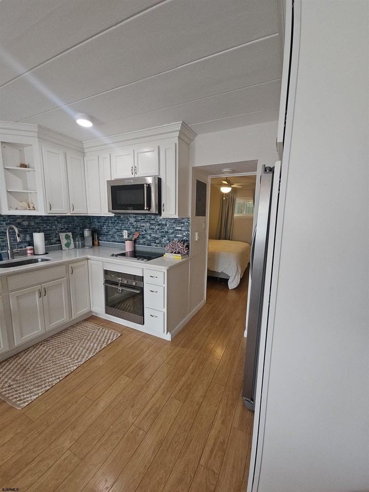 9401 Pacific Ave #33 - Photo 7 of 25