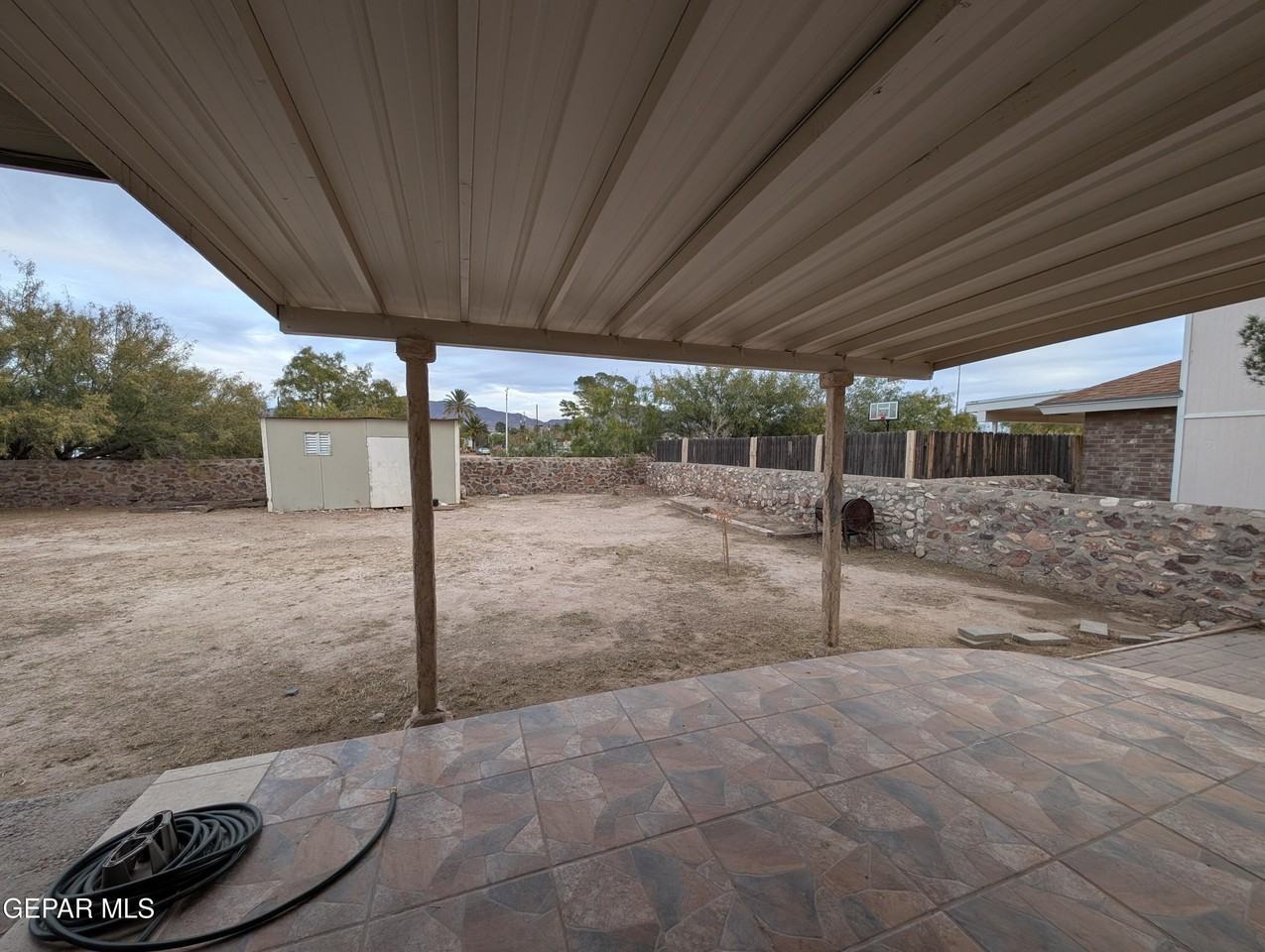 5857 W Valley Cir - Photo 5 of 25