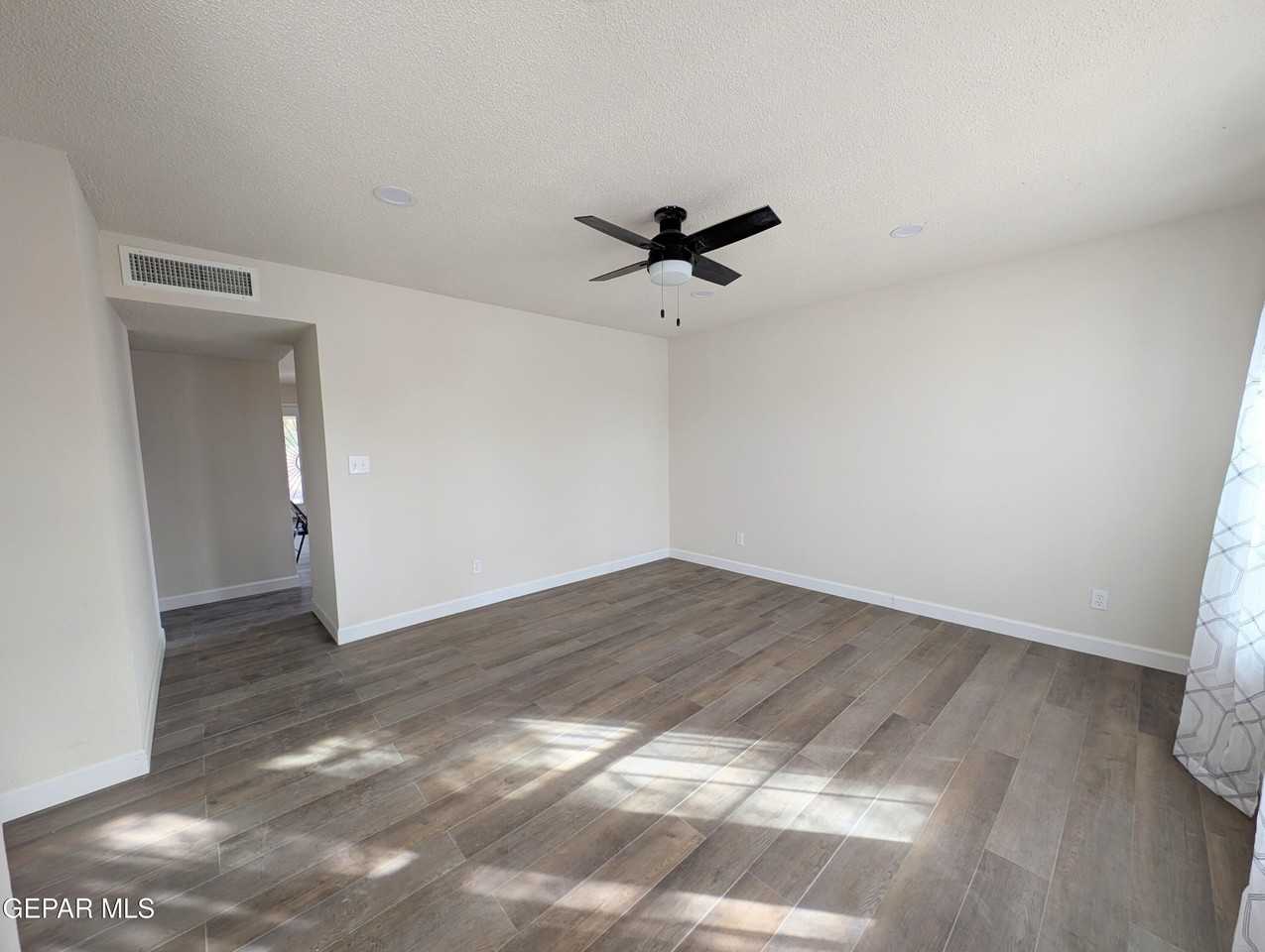 5857 W Valley Cir - Photo 6 of 25