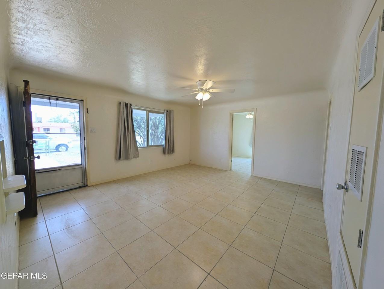 8921 Mount Olympus Dr - Photo 7 of 23