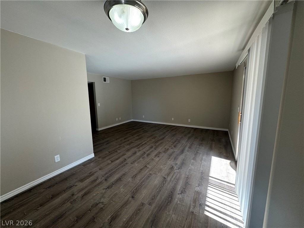 5471 Indian River Dr #402 - Photo 6 of 17