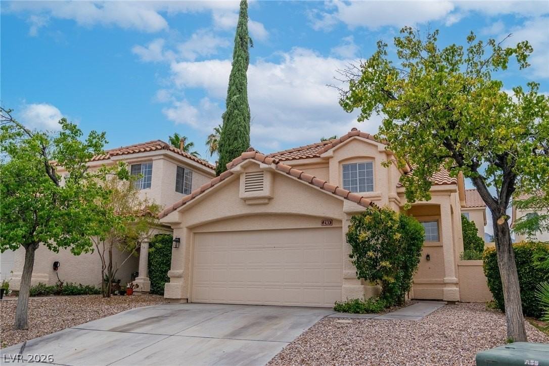 2313 Tinsley Ct - Photo 2 of 36