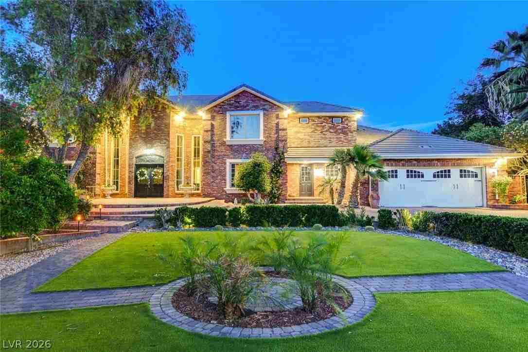 7001 Alamitos Cir