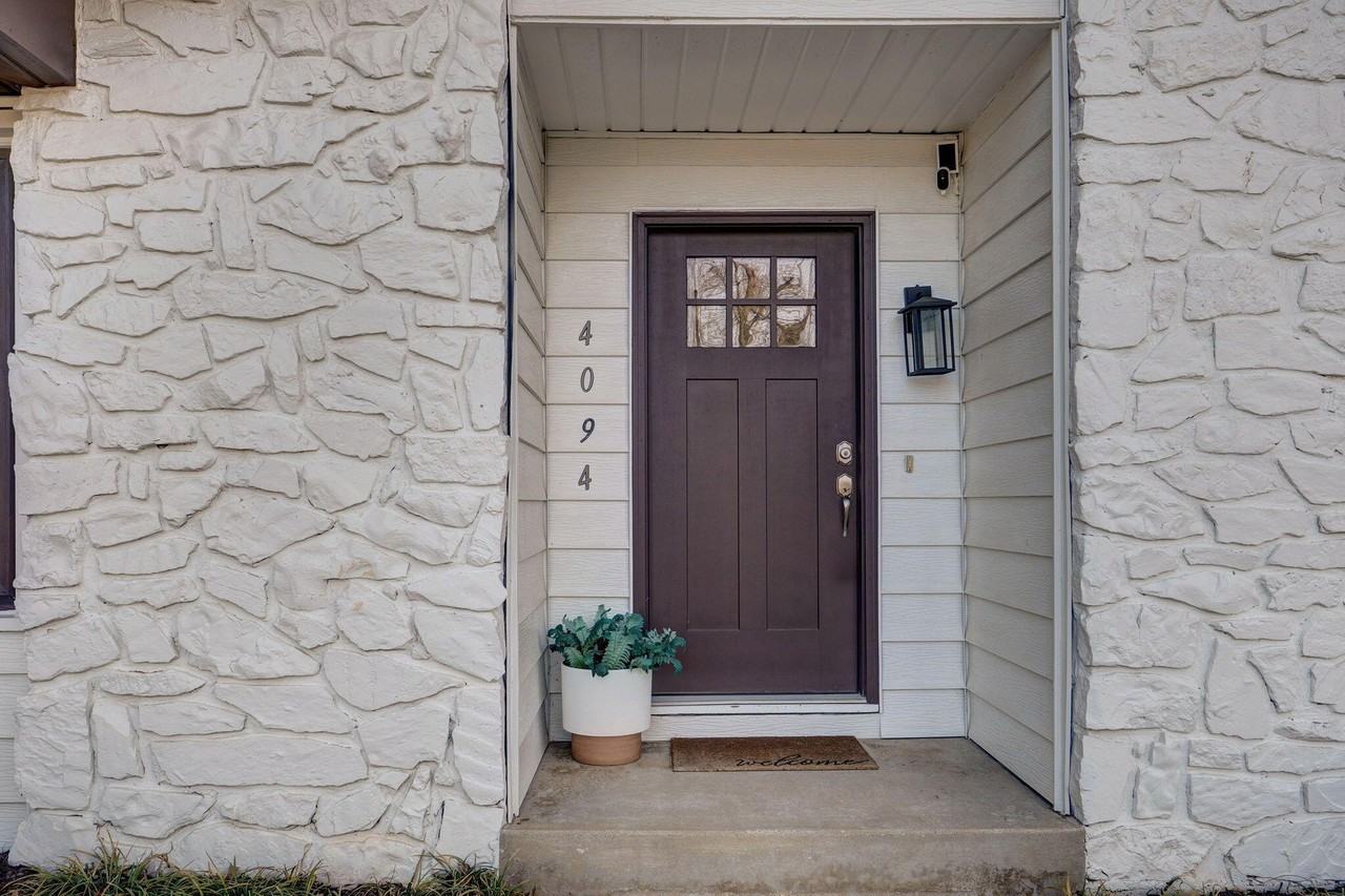 4094 S Eaton Ave - Photo 5 of 33