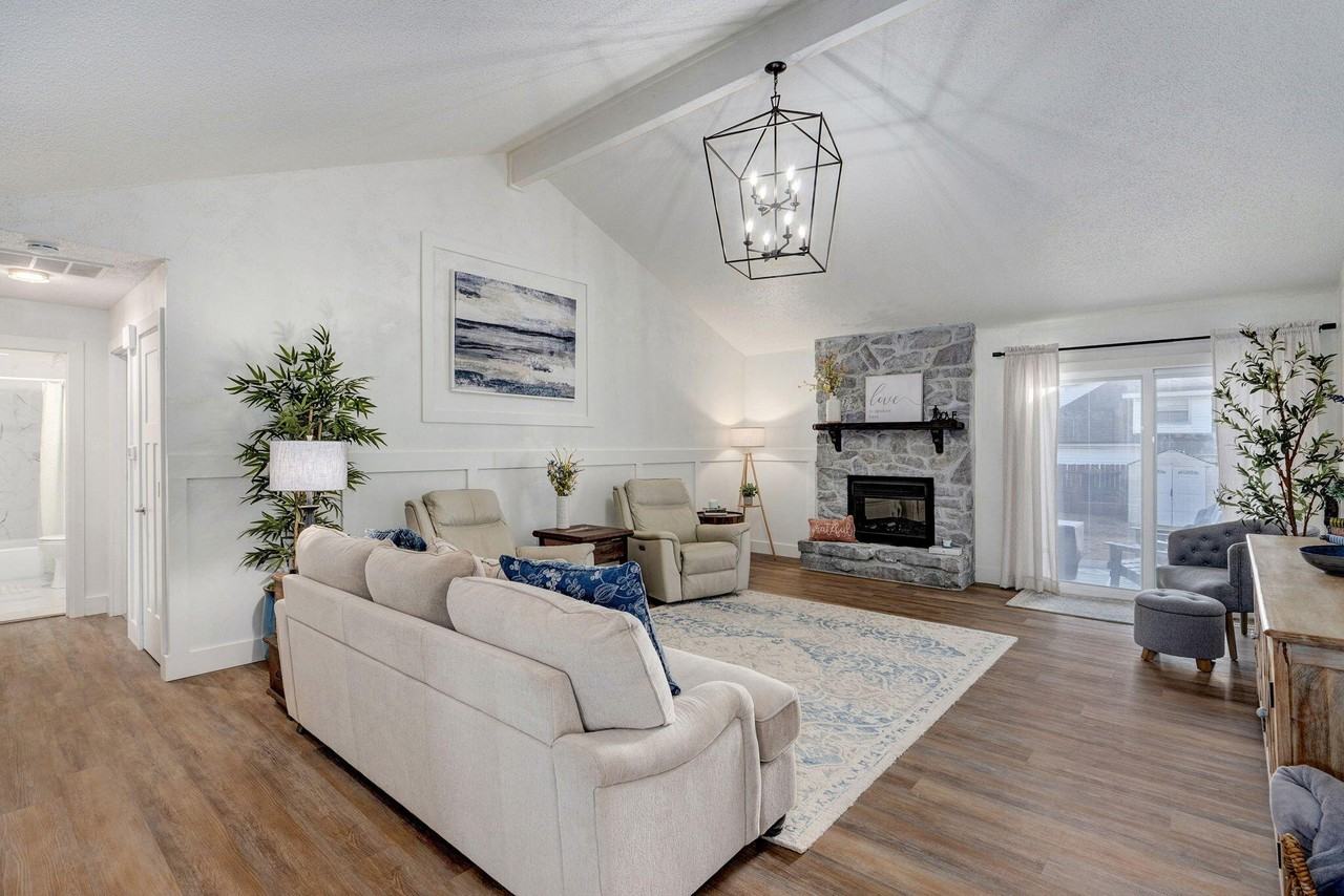 4094 S Eaton Ave - Photo 7 of 33