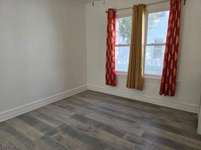 170 Spring St - Photo 4 of 16