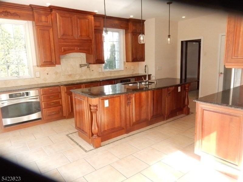 418 Washington St - Photo 4 of 20