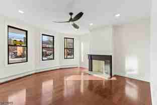 633 Lafayette Ave - Photo 1 of 1