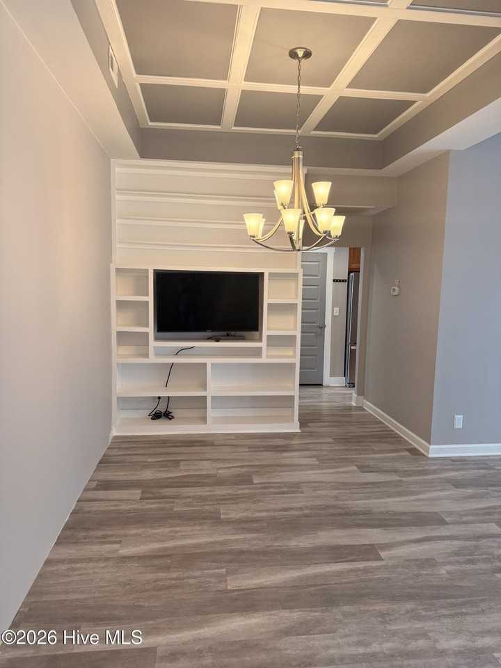 5706 Mossberg Ct - Photo 5 of 33