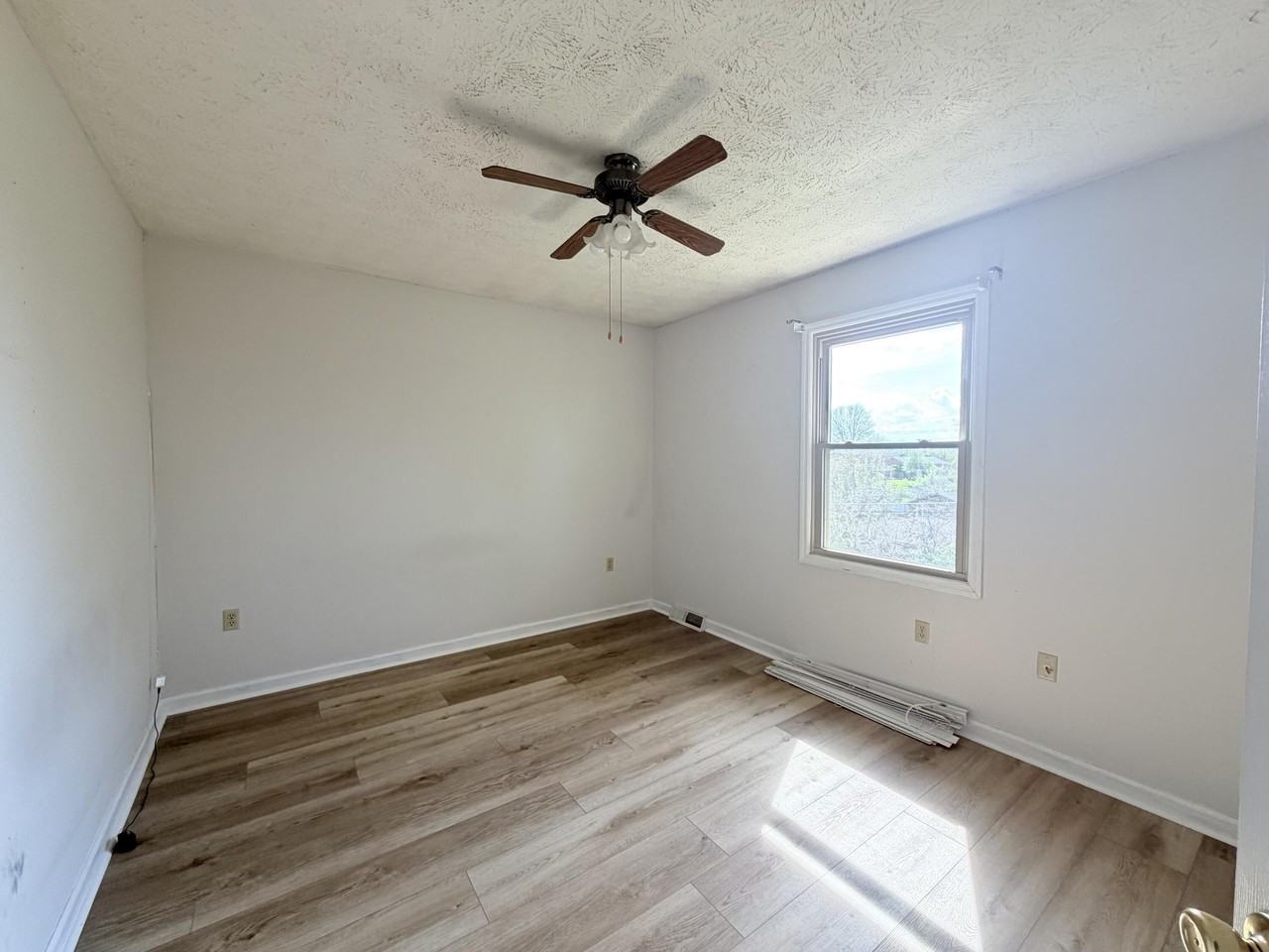 308 S Keeneland Dr Unit A - Photo 6 of 9